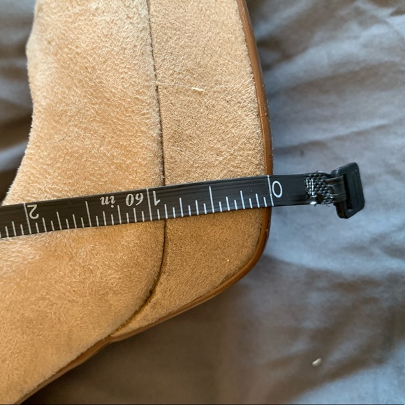 Maurice’s tan faux suede heels - Picture 4 of 5